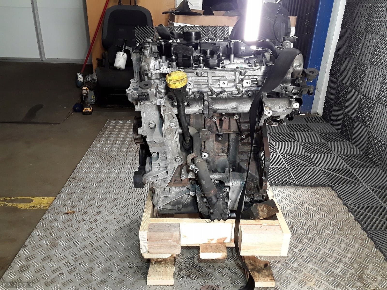 Moteur M9R 858 — vue 2