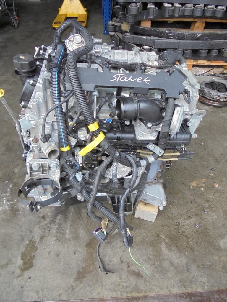 Moteur F1CE0481H - Image 1