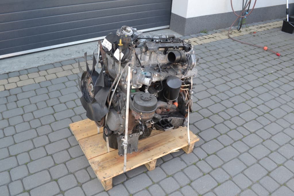 Moteur F1CE0481H — vue 2